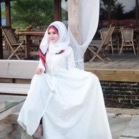 Seperti kebanyakan selebgram lainnya, awalnya Herlin tidak menyangka bisa memiliki followers sebanyak ini. Dia hanya senang berfoto dan mengunggahnya di media sosial. Foto: Instagram/HerlinKenza