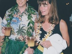 Bill Gates-Melinda Sudah 25 Tahun Nikah, Mesranya Tak Berubah
