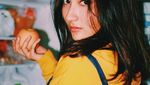 9 Potret Naomi, Wanita yang Dicurigai Dekat dengan Sule, Saat Ngemil