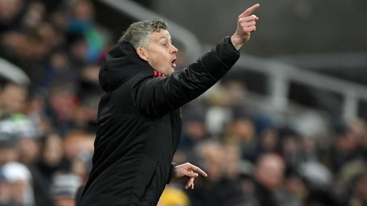 Ole Gunnar Solskjaer mungkin tak akan bisa dipermanenkan Manchester United di akhir musim nanti (Stu Forster/Getty Images)