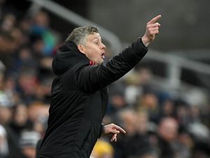 MU Terancam Tak Bisa Permanenkan Solskjaer