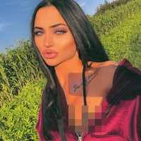 Celine pun melakukan operasi hidung, pipi, filler bibir dan dagu. Untuk mengubah penampilannya itu, Celine menghabiskan dana sampai 38.700 poundsterling atau setara dengan Rp 700 juta. Foto: Instagram (ccentino)