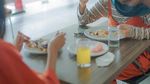 Serunya Dhatu Rembulan, Istri Tria Changcuters Kalau Sedang Makan