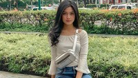 Siapa sangka Yoriko mengawali karir sebagai penyanyi. Di usianya yang menjelang 17 tahun, ia bermain beberapa judul film. Foto: Instagram yorikooangln_