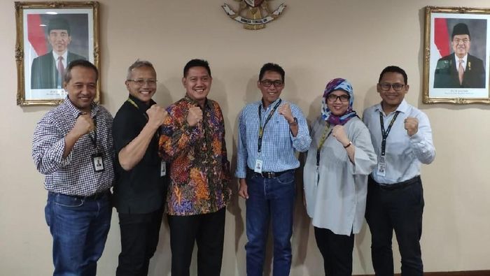 Kuswiyoto (batik) Jadi Dirut Pegadaian/Foto: Dok. Pegadaian Kuswiyoto (batik) Jadi Dirut Pegadaian/Foto: Dok. Pegadaian