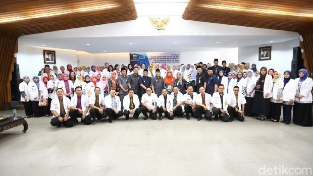 Pemkot Bandung Anggarkan Rp 800 Juta untuk Dokter Spesialis