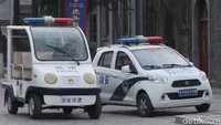 Wisatawan pun dibuat aman dengan adanya polisi yang terus melakukan penjagaan di kawasan tersebut. (Bonauli/detikTravel)