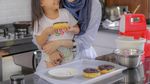 Serunya Dhatu Rembulan, Istri Tria Changcuters Kalau Sedang Makan