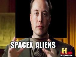 Sebut Neil Armstrong Alien, Elon Musk Kena Bully Netizen