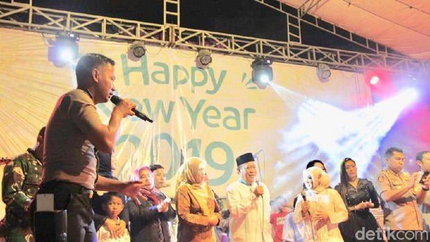 Kenalkan Partpol, Grup Bandnya Polisi dari Lamongan