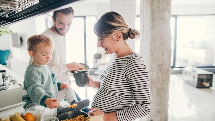 10 Makanan yang Baik Dikonsumsi Ibu Hamil agar Bayi Tumbuh 