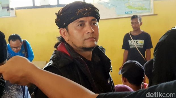 Jaro atau Kepala Desa Sirnarasa 