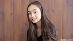 Senyum Manis Caitliin Halderman