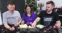 Jijik Tapi Doyan, Begini Ekspresi Bule Australia Saat Cicip Durian