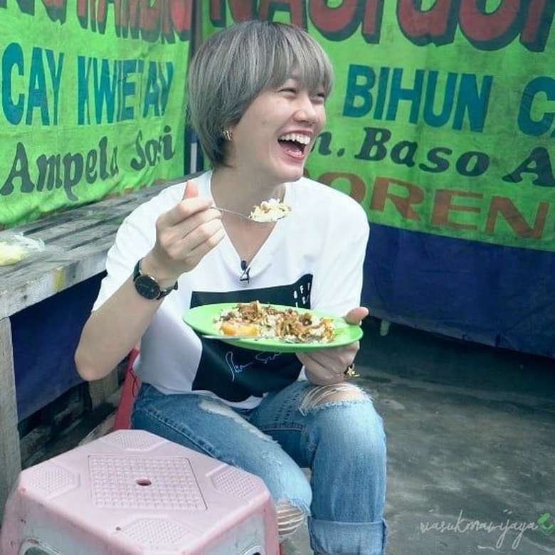 Kulineran Youtuber Hits Ria Sw Dari Seoul Hingga Nasgor
