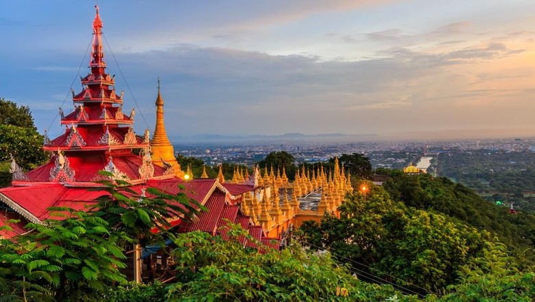 Mandalay di Myanmar (shutterstock) Mandalay di Myanmar (shutterstock)