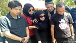 Isak Tangis Keluarga Lepas Torro Margens