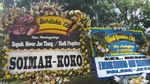 Suasana Duka Selimuti Kepergian Ayah Didik Nini Thowok