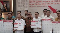 Perwakilan dari pasangan capres-cawapres nomor urut 01 dan 02 juga hadir. Dari pasangan nomor urut 01 diwakili oleh Direktur Tim Kampanye Nasional (TKN) Jokowi Maruf, Aria Bima, sedangkan dari pasangan nomor urut 02 diwakili oleh Wakil Ketua Badan Pemenangan Nasional (BPN) Prabowo-Sandiaga, Priyo Budi Santoso.