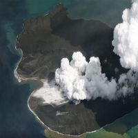 Gunung Anak Krakatau yang terpantau pada 2 Januari 2019.