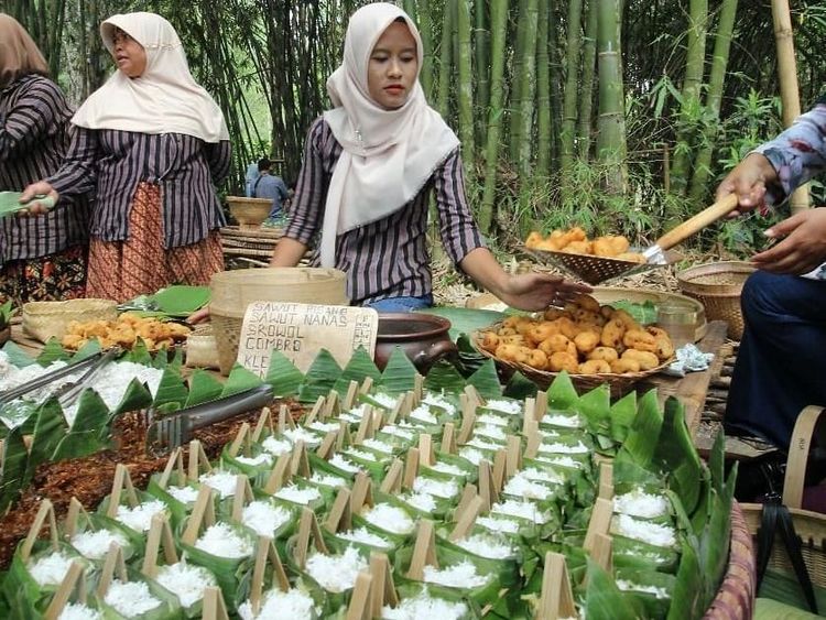 Ada Gethuk Gulung Hingga Nasi Gono di Pasar Papringan