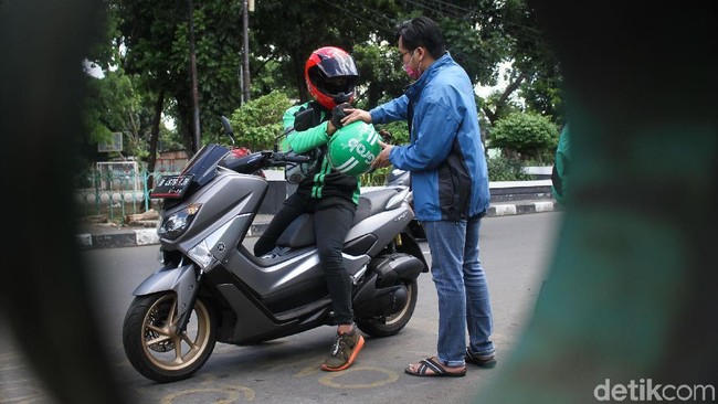 Beda Usulan Tarif Ojol: Aplikator Rp 1.600, Driver Rp 3.000