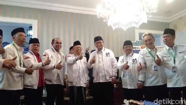 Ma'ruf Amin Lepas Tim Medis ke Pandeglang, Eks Menteri SBY Turut Hadir