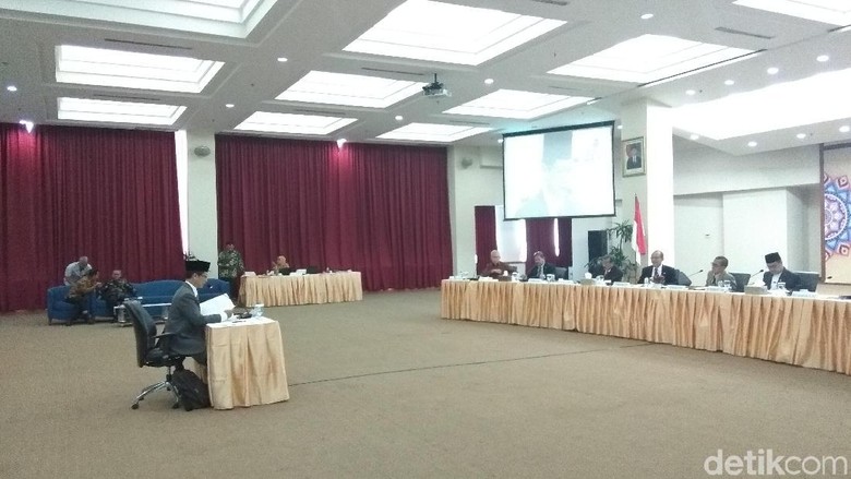 Calon Hakim Agung Cholidul Azhar Dicecar soal Transaksi Gestun Calon Hakim Agung Cholidul Azhar Dicecar soal Transaksi Gestun