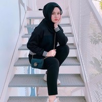 Akun Instagram bernama @eynanan jadi viral setelah mem-posting kado yang didapatnya untuk ulang tahun ke-17. Bukan kado biasa, melainkan mobil mewah seharga miliaran rupiah, yang dihadiahkan kedua orangtuanya. Foto: Instagram/@eynanan