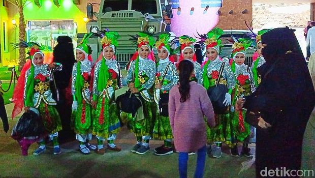 Duta Budaya Banyuwangi Disambut Meriah di Festival Janadriyah Arab Saudi