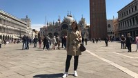 Liburannya di Piazza San Marco, Venesia, Italia. (chloemarshall01/Instagram)