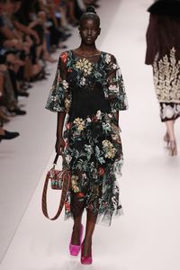 Amarah Model Adut Akech Akibat Majalah Salah Memuat Fotonya