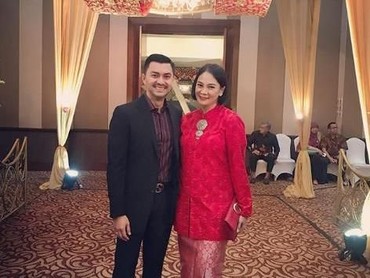 20 Tahun Romansa Pernikahan Dian Nitami dan Anjasmara