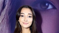 Kira-kira siapa yah yang akan dipilih Carissa Perusset?  Foto: Ismail/detikHOT