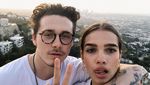 Foto: Liburannya Hana Cross, Kekasih Baru Brooklyn Beckham