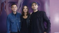 Dia beradu akting dengan Herjunot Ali sebagai Harris dan Refal Hady sebagai Ruly.  Foto: Ismail/detikHOT