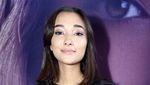 Carissa Perusset di Antara Herjunot Ali dan Refal Hady