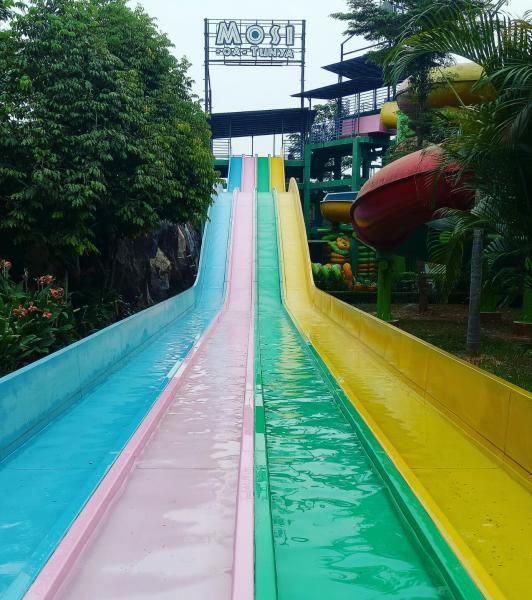 Transera Waterpark di Bekasi