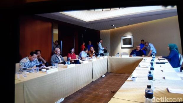 Pertemuan panelis debat capres pertama dengan KPU di Hotel Mandarin Oriental, Jakarta, Sabtu (5/1/2019)