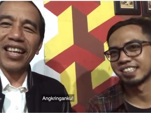Mampir Tulungagung, Jokowi Seruput Kopi 4 Ribu Perak