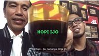 Mampir Tulungagung, Jokowi Seruput Kopi 4 Ribu Perak