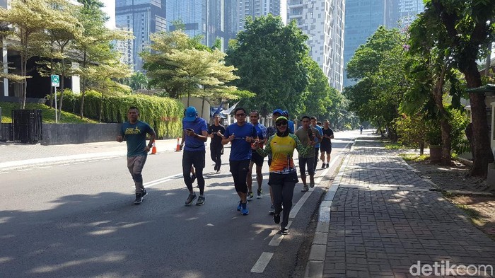 Sebelum Kampanye di Jateng, Sandiaga Olahraga di Bulungan