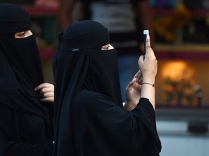 Perempuan Saudi akan Dapat Konfirmasi Perceraian melalui Pesan Teks