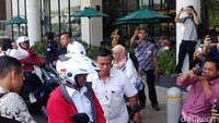 Safety riding yang diselenggarakan Kemenhub dan PT Gojek Indonesia ini memiliki titik awal di terminal Pulo Gebang dan berakhir di mal AEON kawasan Cakung.