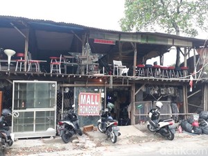 Berbelanja ke Mal Rongsok, Pusatnya Barang Bekas di Depok
