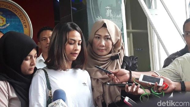 Torro Margens Meninggal Dunia, Vanessa Angel Terjerat Kasus Prostitusi Online