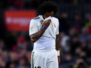 Performa Menurun, Marcelo Dibela