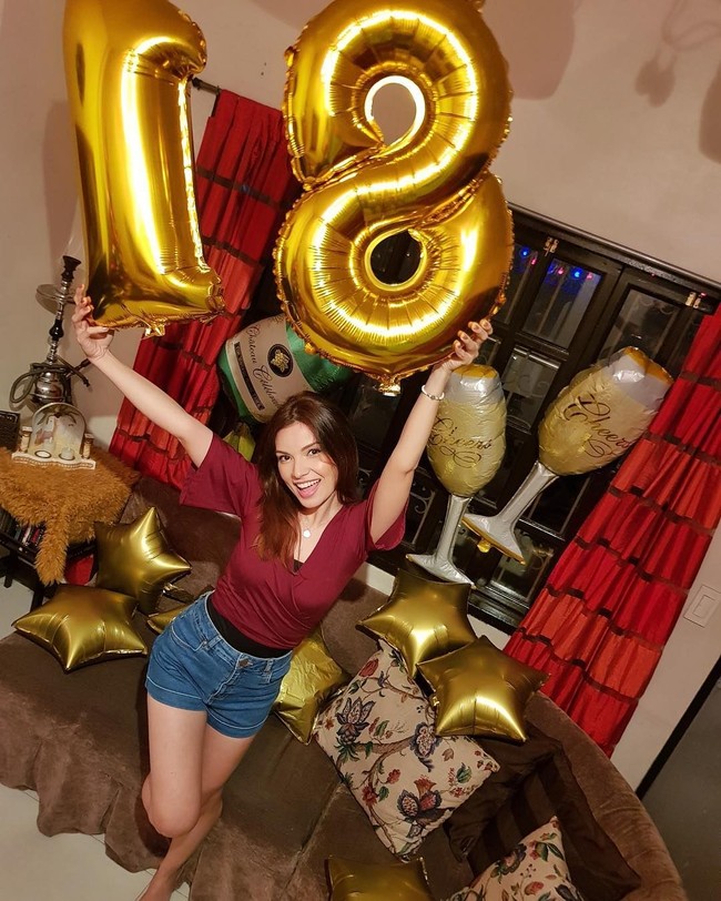 Kini dikenal sebagai dokter cantik, Marjan berharap dirinya bukan hanya populer karena parasnya. Penampilan bisa pudar. Jadi fokuslah pada apa yang bisa kita berikan pada dunia ini karena itulah kecantikan yang sesungguhnya, ucapnya. Foto: Dok. Instagram @marjpotato