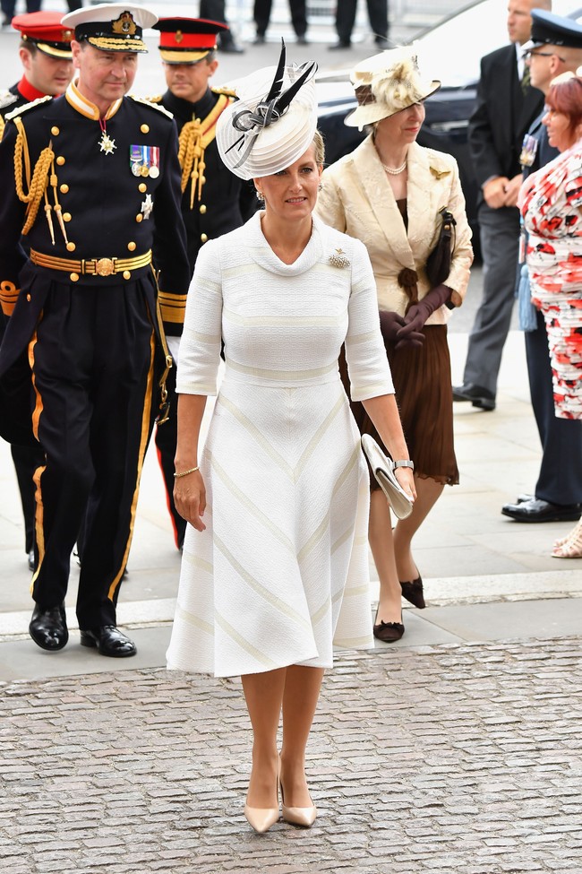 Sophie, Countess of Wessex yang memiliki gaya busana elegan menghabiskan US$ 93 ribu atau Rp 1,3 miliar di tahun 2018. Foto: Dok. Getty Images