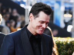 Jim Carrey Pidato Pakai Bahasa Prancis: Lidah Saya Capek